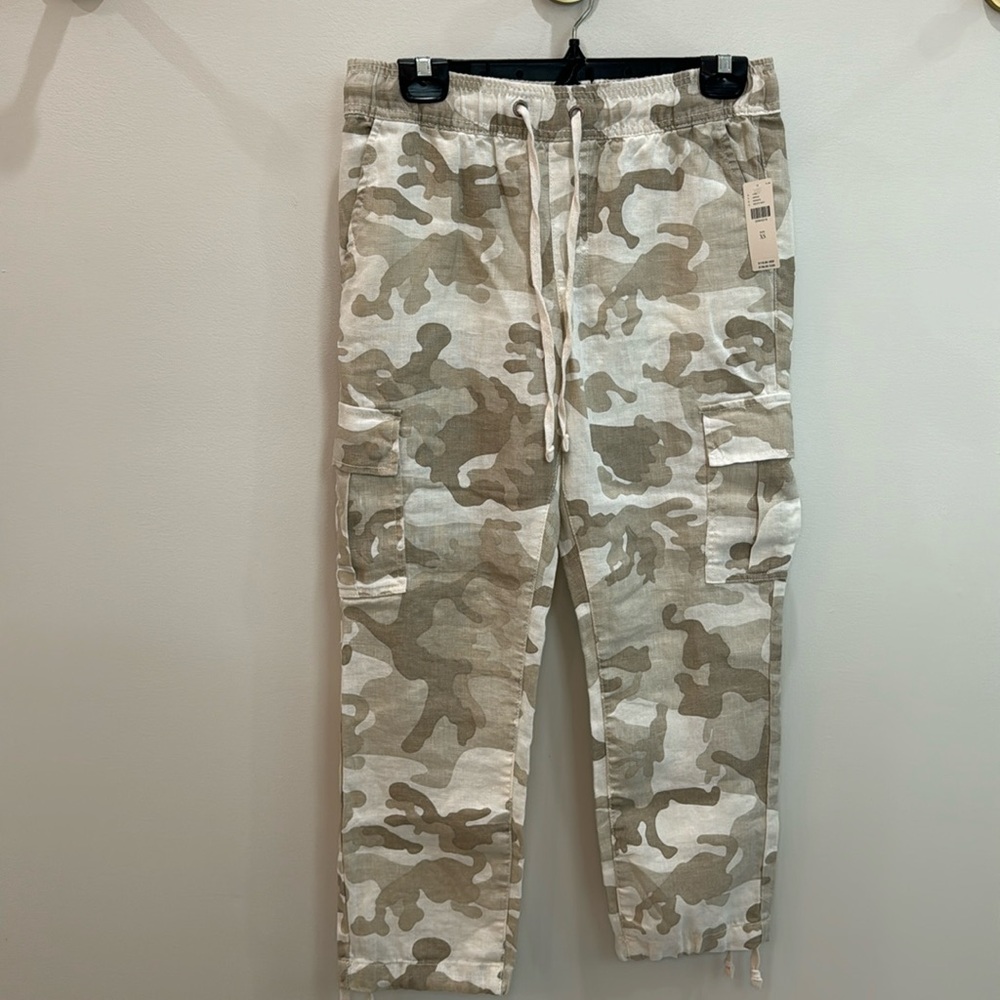 Anthropologie camo linen pants New With Tag.